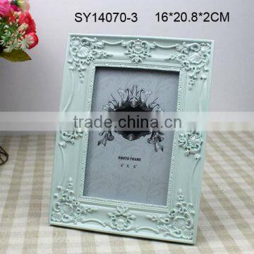 Gift item handmade photo frame in dubai