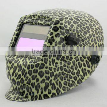 Auto darkening helmet