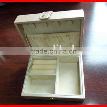 Custom Luxury Fashion Panton Color Leather Box For Ornaments Wholesale