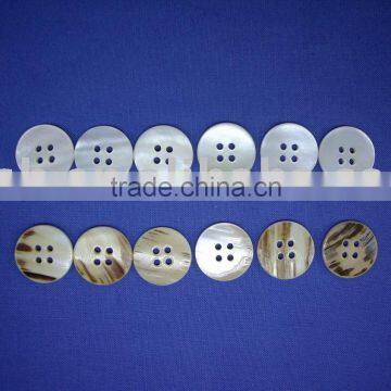 Natural MOP Shell 4 holes Buttons-white