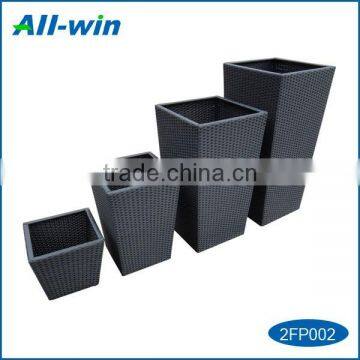 4 pcs square PE rattan flower pot with steel frame