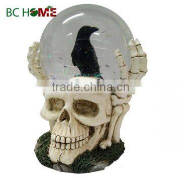 Holloween zombie with crow design snow globe