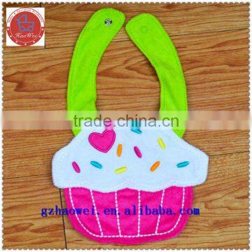 Delicious cake design baby burp bibs