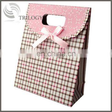 Factory made different types of fashion Christmas paper bag