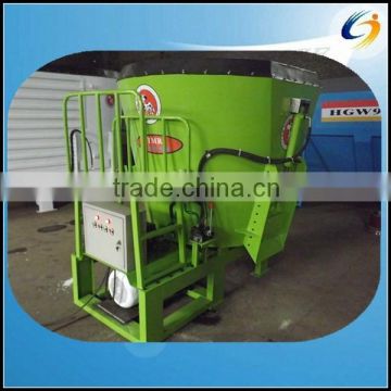 Labor saving cow feed machine cow feed crusher cow feed mixer