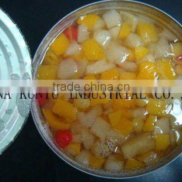 canned fruit cocktail