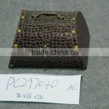 Platinum jewelry retro era trapezoid box