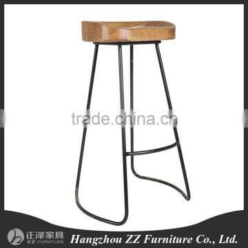 Iron high bar chair with oak wood seat