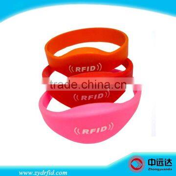 UHF Silicone RFID wristband for water park