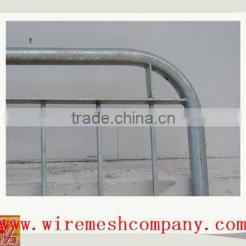 China Cheap Round Pipe Galvanized Temporary Fence , Australia Temporary Fence