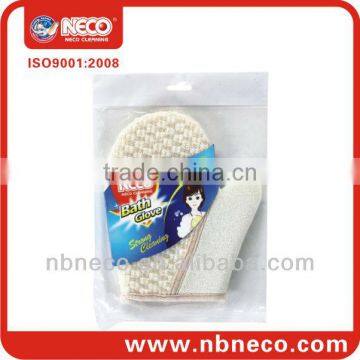 exfoliating bath gloves with scrubber