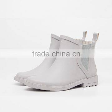 customize made color chelsea rain boots wellington boots China factory manufacturer