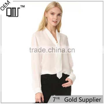 2017 OEM Casual Fine Beam Sleeve Silk Blouse with Neck Tie