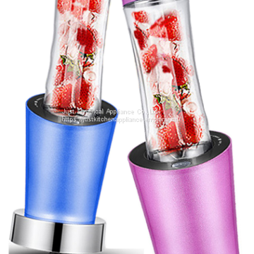 600ML300W Electrical Blender Porable Juicer With Jar Taken Away Conveniently Double Safety Switch 8sec for a Glass of Juice