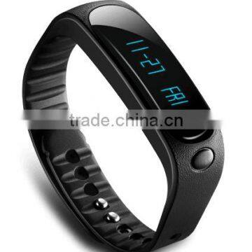 2016 fashion silicone pedometer wristbands sleep monitor camera,music,video remote