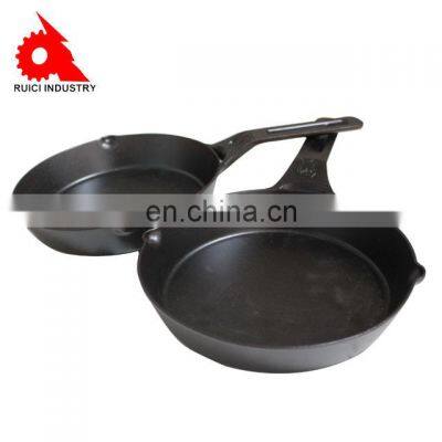 Even heating cast iron skillet cookware cassarole dish in singapore