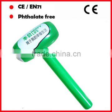 Green color pvc inflatable hammer toys with custom printing for promotion