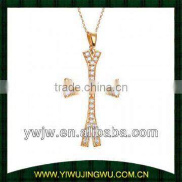 2014 fashion design gold cross necklace with cz stone