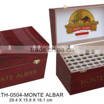 Solid wood with walnut veneer cigar storage boxes cigar humidor case for wholesale