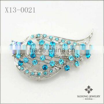 Elegant Crystal Rhinestone Costume Jewelry Brooch