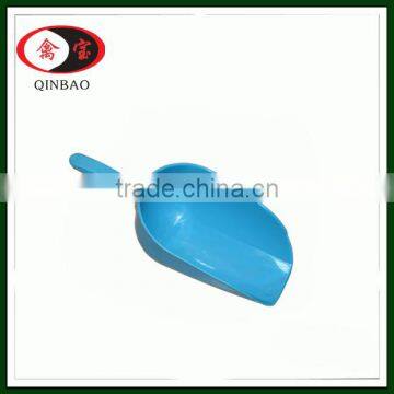 Wholesale New Type animal plastic food shovel for pig