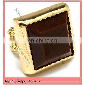 2013 new fashion sabines-large-brown-square-stone-gold jewelry rings with plastic