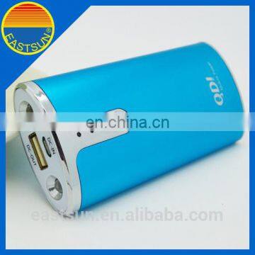 Portable Large Capacity Mobile Charger With Custom Logo Printing photo-4