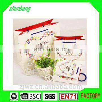 2015 Cost Production Cookies Packing Paper Bag With Hanlde for Shopping photo-3