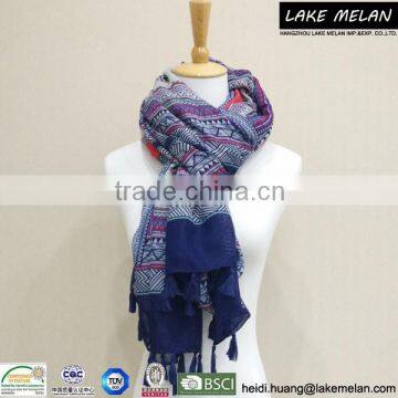 100% Polyester Geometry Printed Woven Scarf With Tassels For SS 16 photo-2