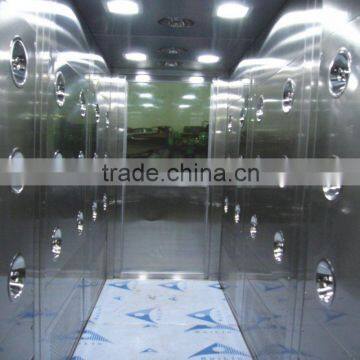 Cargo air shower room