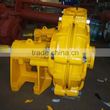 Centrifugal slurry pump with metal liner