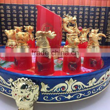 China Creative design high quality red ceramic wine cups With Metal Base