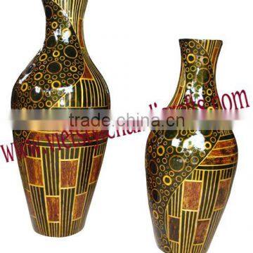 Lacquer vase