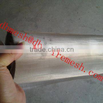 Galvanized steel diamond plate mesh