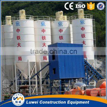 Concrete batching plant with bulk storage silo for cement