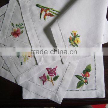 DINING TABLE SET WITH HAND EMBROIDERED DETAILS, 100% MADE FROM NATURAL SILK IN VIETNAM photo-6