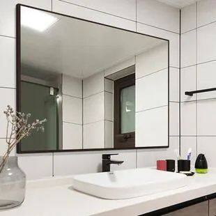 Decorative Oval Wall Mounted Tempered Mirror Glass