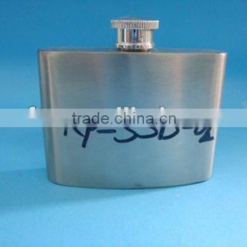 new stainless steel debossed logo hip flask