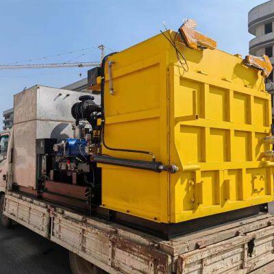 132kw 160Mpa Ultra High Pressure Water Jet Pump Road Mark Removal Machine Rubber Remove System