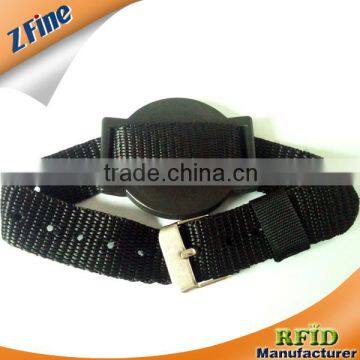 new design customized nylon RFID wristband from china supplier