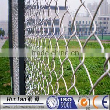 high quality hot dipped galvanized and pvc coated white chain link fence