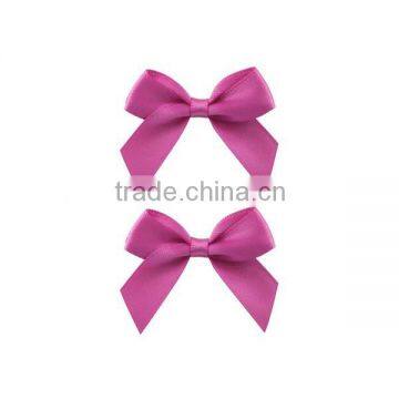 Manufacture making ribbon bow for decoration