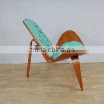 Hans Wegner Design Furniture Shell Chair CH07 Lounge Chair in Livingroom photo-2