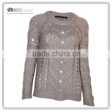 Round Collar Pullover Sweater in Simple Design