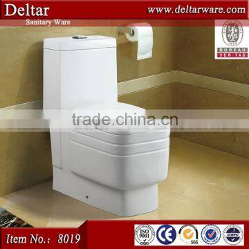 Sanitaryware square ceramic siphonic toilet, one piece toilet with 100mm and P trap, color toilet manufacturer