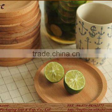 beech decorative pie plates/cup stand