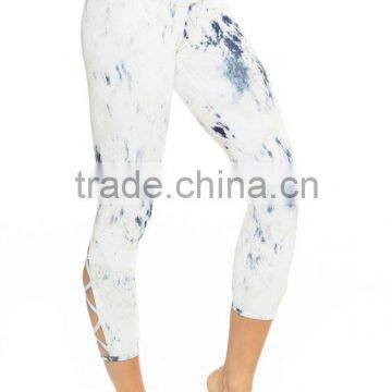 Wholesale Hot Ass in Yoga Pants With Sublimation Printing From China photo-3