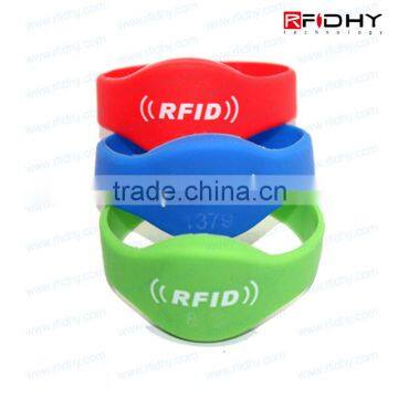 Printed Silicone Wristbands Tag RFID Wristbands for Amusement Parks photo-6