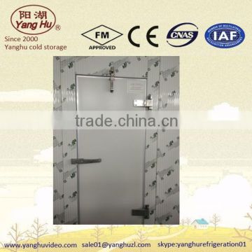 Low temperature application cold storage swing door