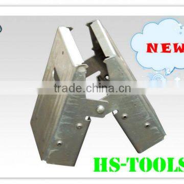 iron brackets--carpenter tools used for fixed wood